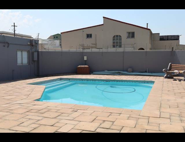 3 BEDROOM APARTMENT FOR SALE IN MUIZENBERG
